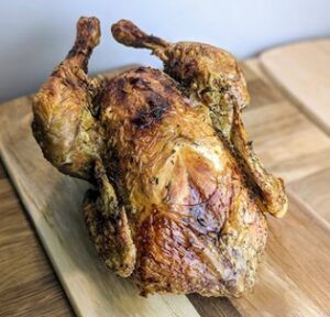 Poulet rôti doré et croustillant à l'Air Fryer